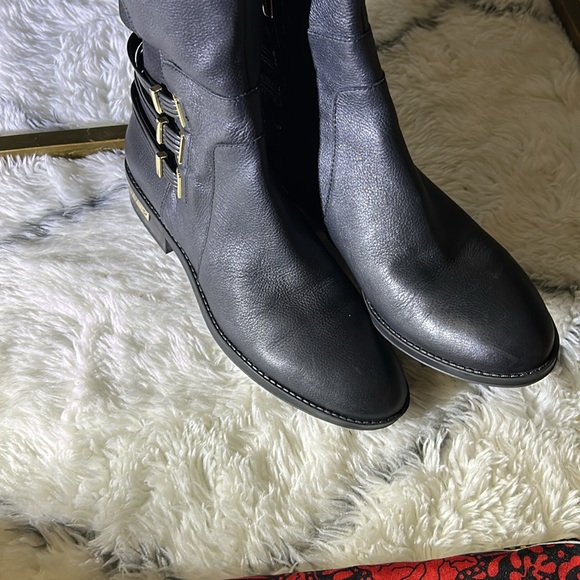 Vince Camuto Over the Knee black boot. Excellent condition - Picture 6 of 7